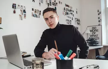 Freelancing Freedom and Challenges Every New Developer Must Face.