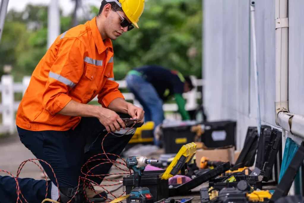 How To Choose The Right Professional Electrician For Your Needs