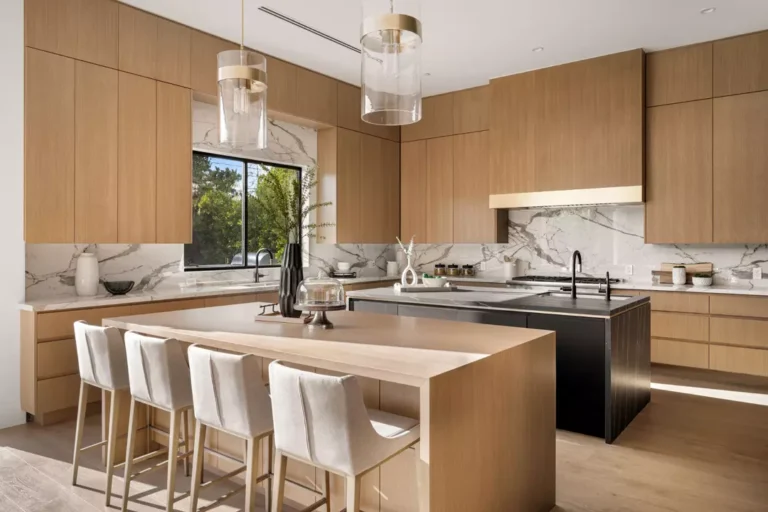 Modern Luxury Kitchen